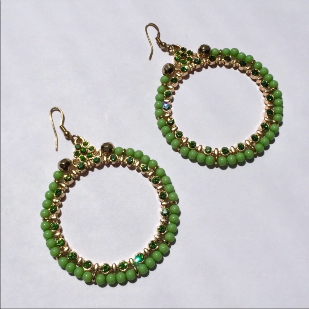 Key Lime crystals w/ jade stones & gold tone. NWOT